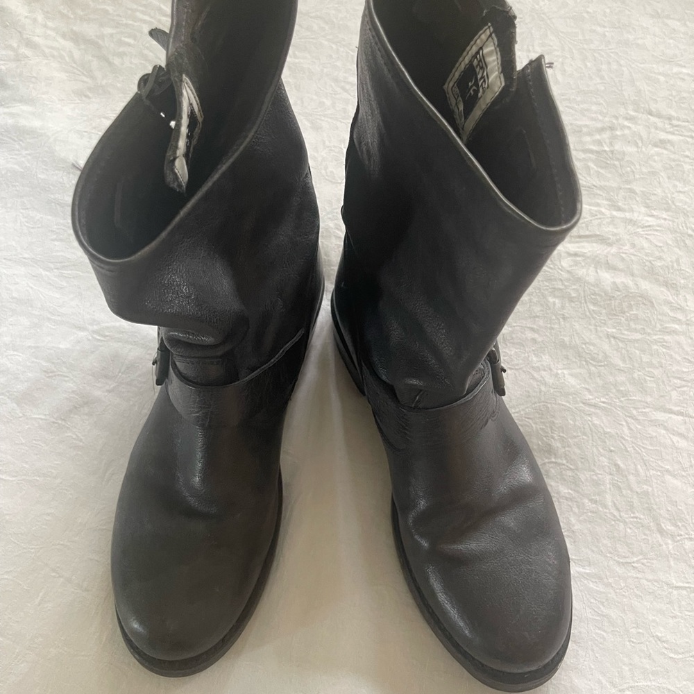 Frye Veronica Womens Black biker boots